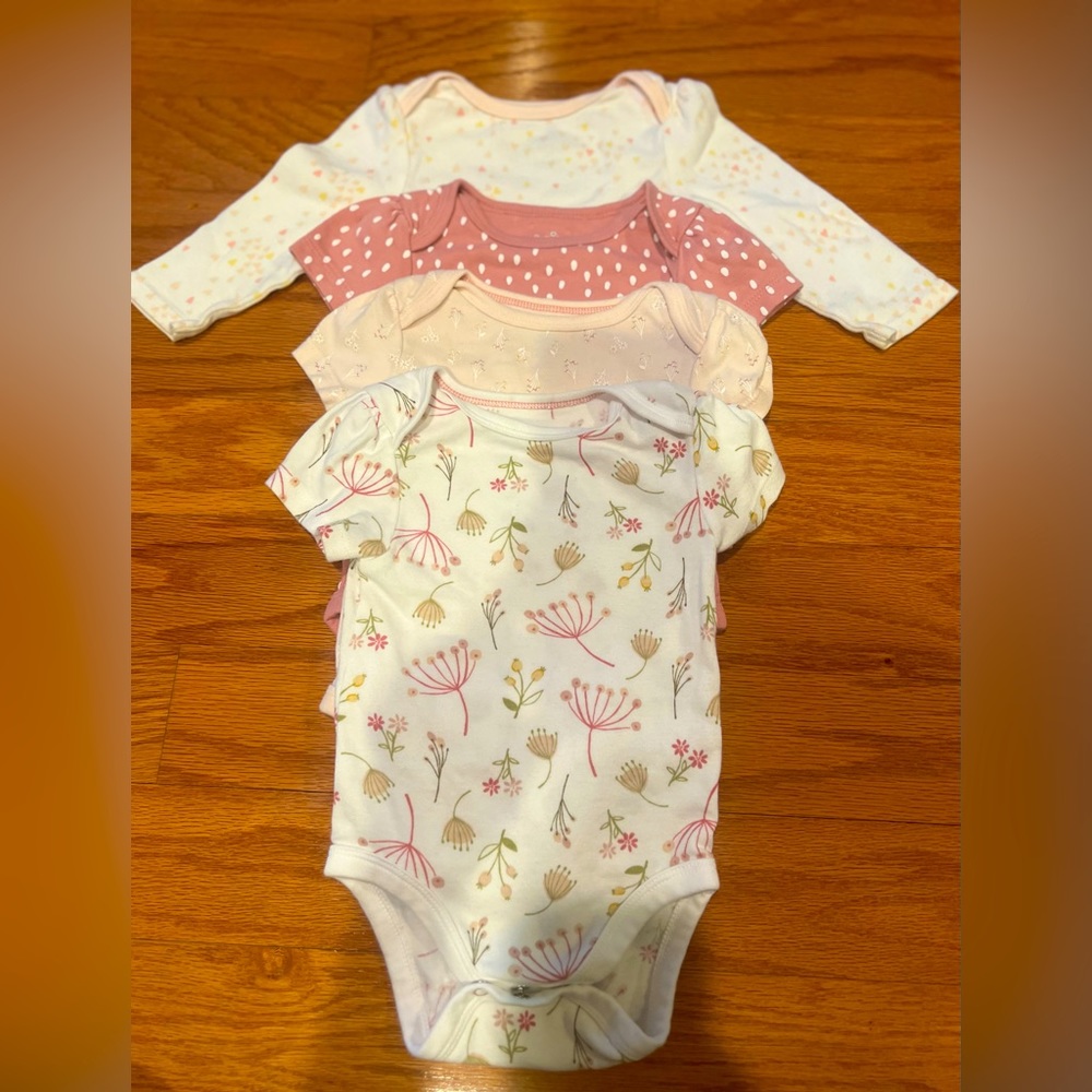 Baby Girl Onesies- Target's Cloud Island- Size 6-9 months (gently used)